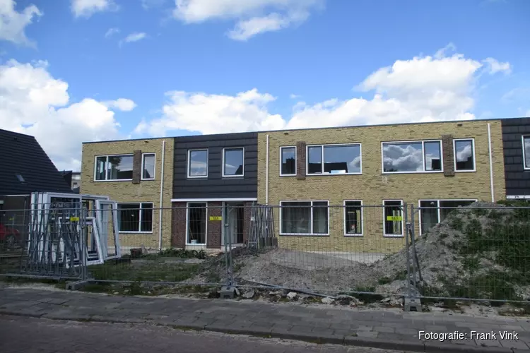 Bouw van zorgwoningen in het Tellepark vordert