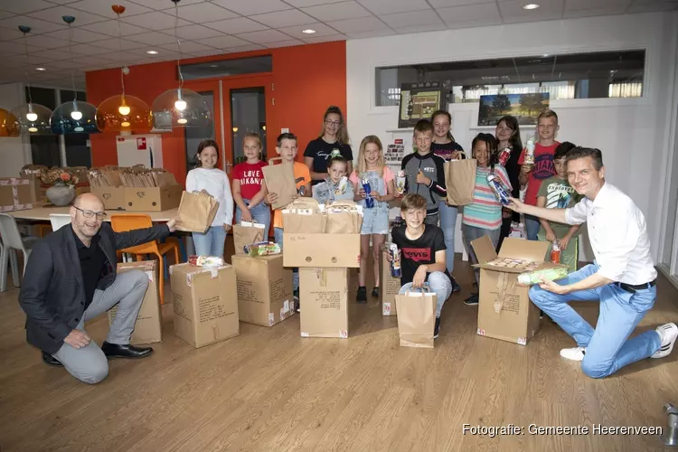 Basisschoolleerlingen verrast met cadeau