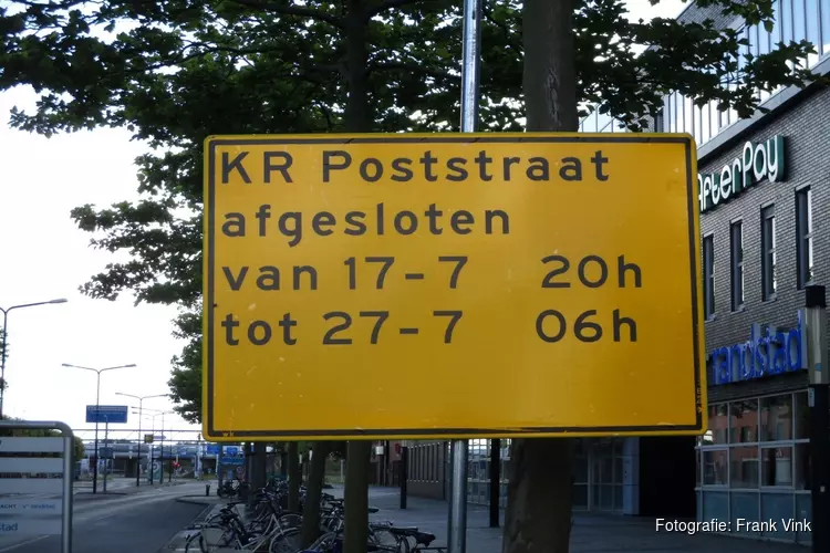 Wegwerkzaamheden aan de Karel Poststraat in Heerenveen