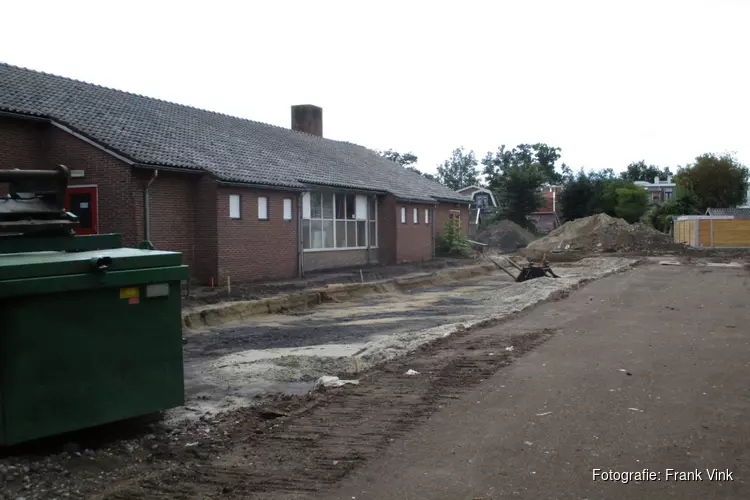 Aanleg parkeerterrein Helomalaan voor ziekenhuis de Tjongerschans begonnen