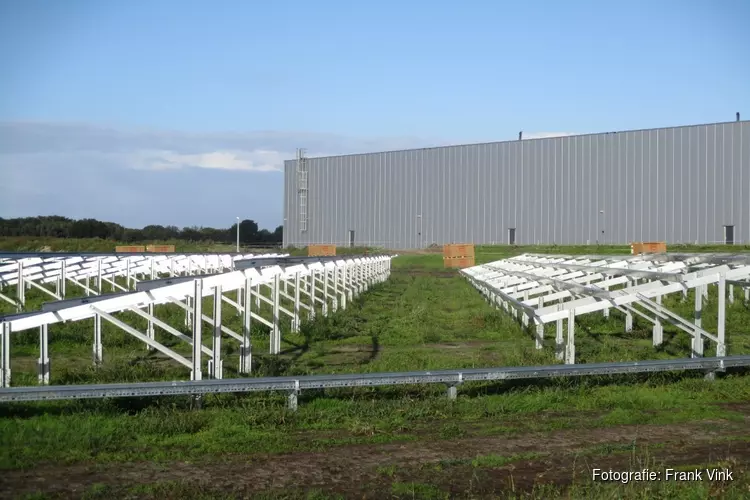 Bouw en aanleg zonnepark Heerenveen Zuid vordert gestaag