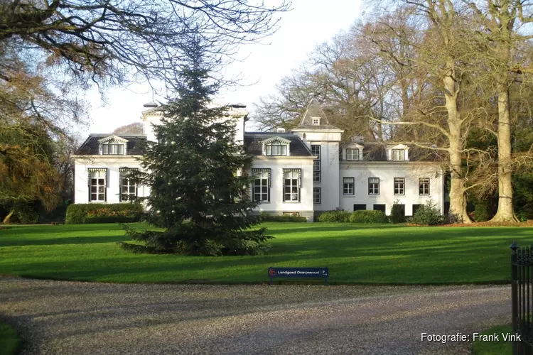 Landgoed Oranjewoud aan de Lindelaan in kerstsfeer