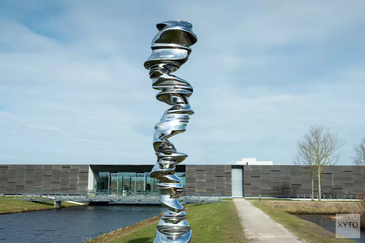 Wereldberoemde beelden Tony Cragg bij Belvédère