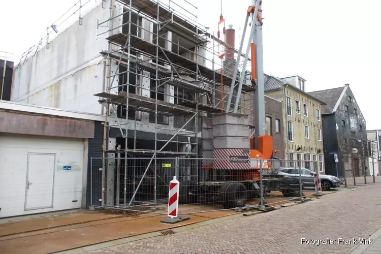 Nieuwbouw appartementen en winkelruimte Gedempte Molenwijk Heerenveen vordert