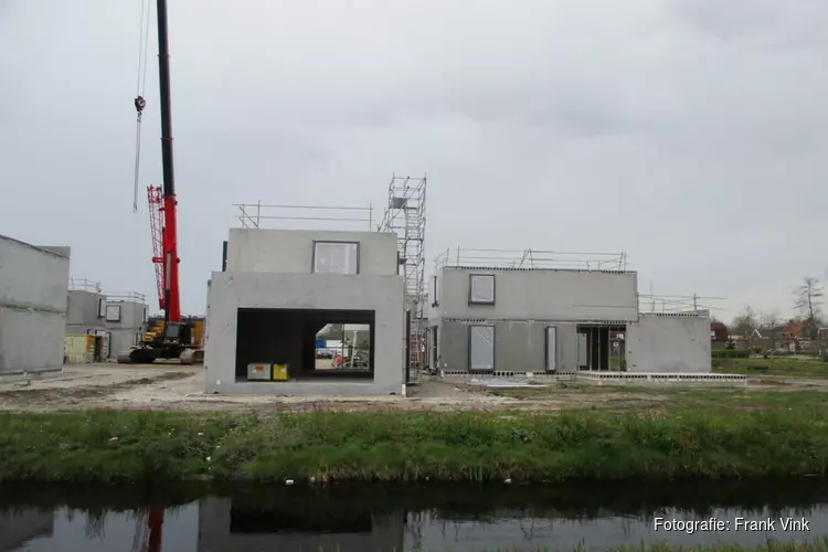 Bouw van woningen nieuwbouw project ´de Treffe´ wijk Skoatterwald vordert!