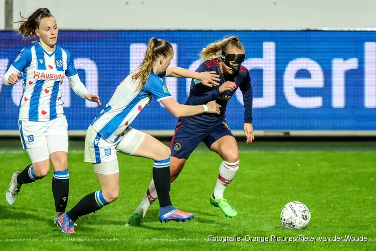 Bliksemstart Heerenveen Vrouwen, maar Ajax pakt volle buit