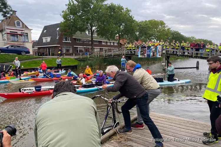 Ruim 800 kilometer aan Friese wateren en oevers opgeruimd tijdens Skjin Wetter