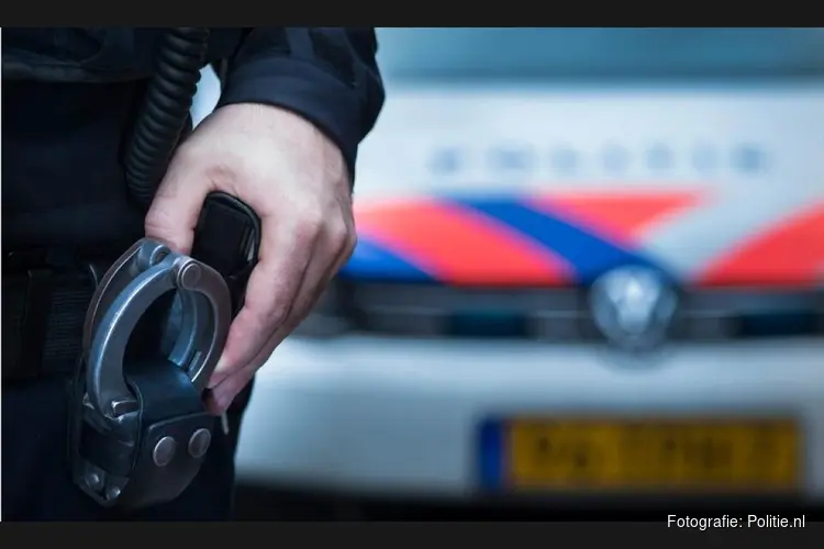 46-jarige man na tien jaar aangehouden voor inrijden op agenten in Heerenveen