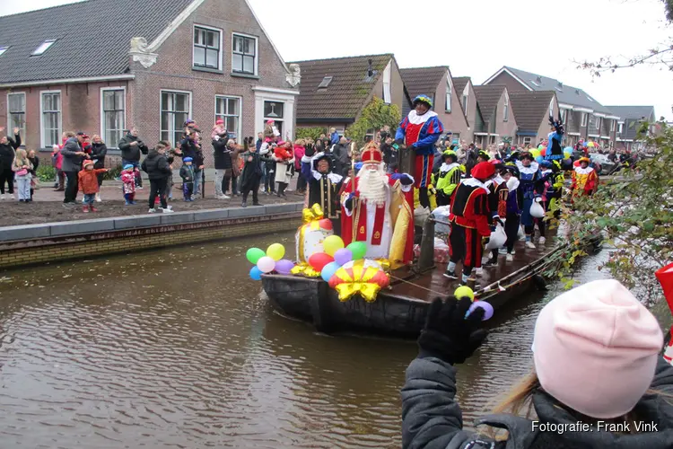 Sinterklaas intocht Heerenveen druk bezocht