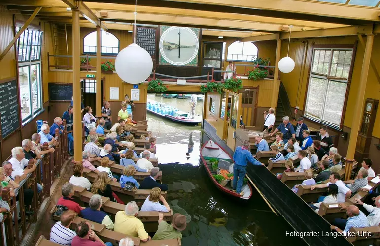 Museum FietsUitje, (fietsen, Rondvaart, lunch, veiling, rondleiding)