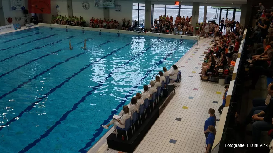 NK Senioren en Masters synchroonzwemmen druk bezocht