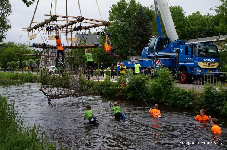 Survivalrun de Knipe trok veel deelnemers