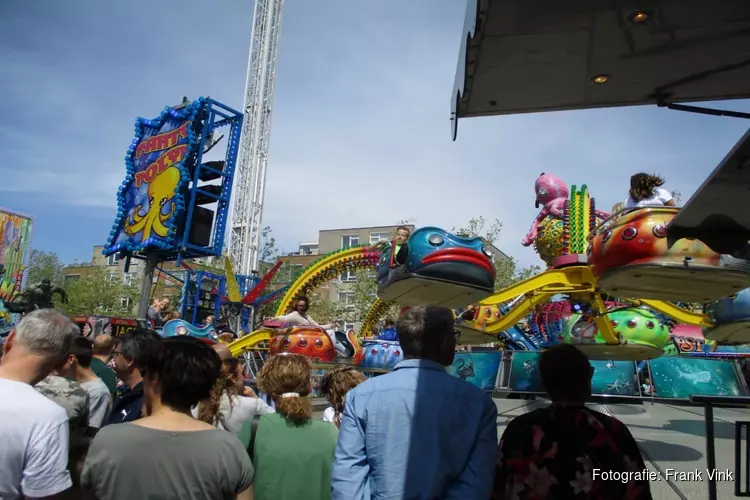 Gezellige drukte op de kermis in Heerenveen